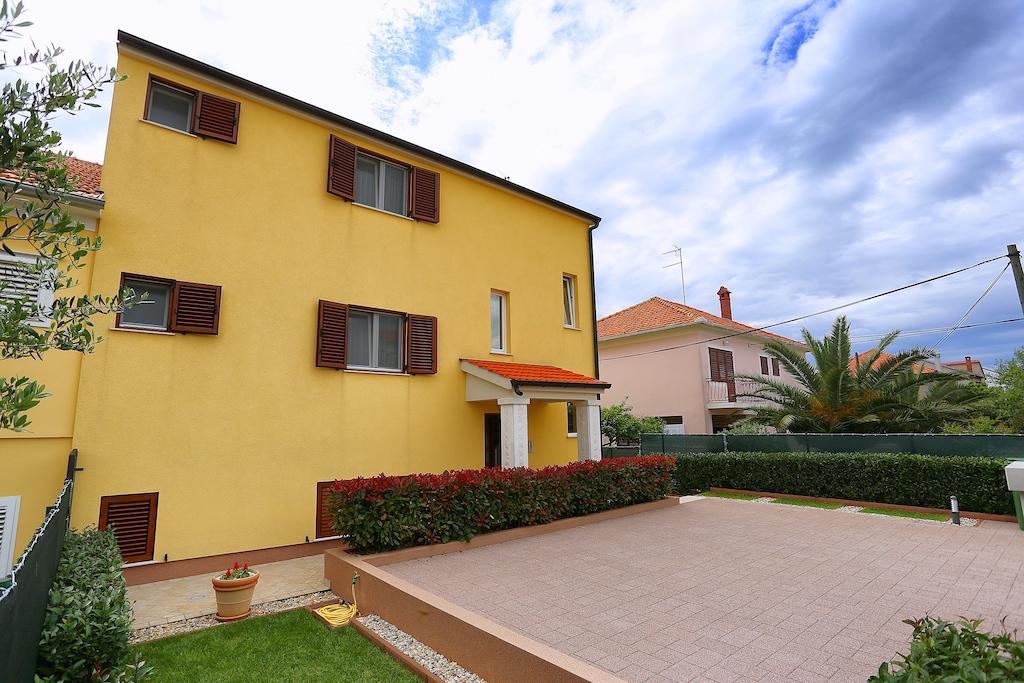 Apartments Ivana - Iva Zadar Bagian luar foto