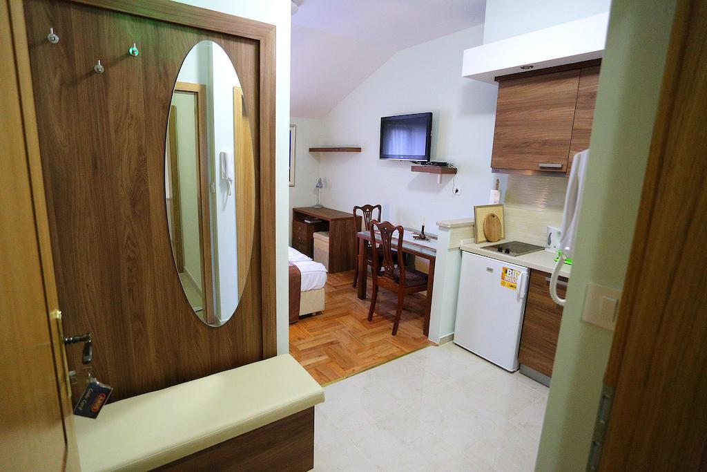 Apartments Ivana - Iva Zadar Bagian luar foto