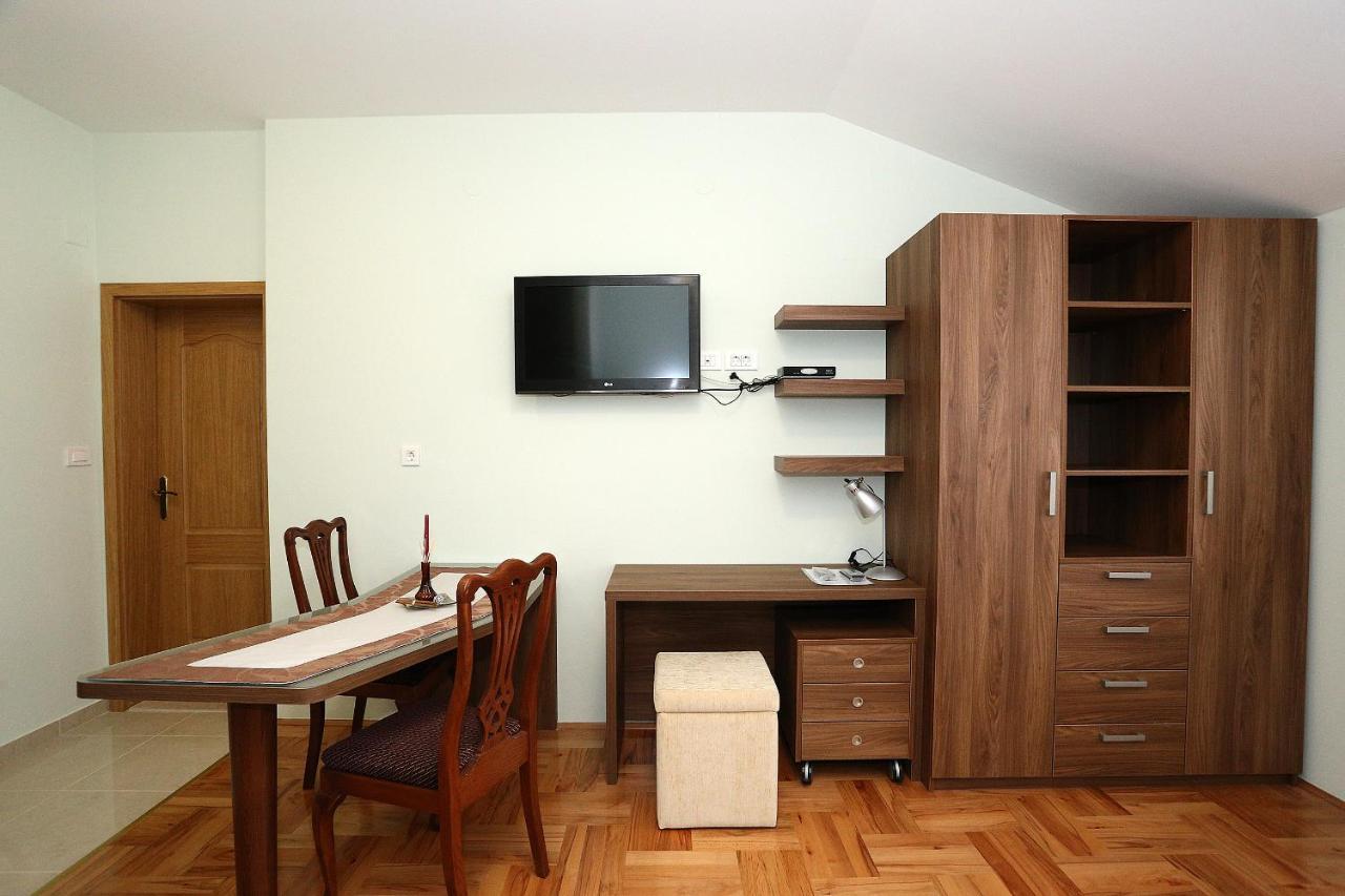 Apartments Ivana - Iva Zadar Bagian luar foto